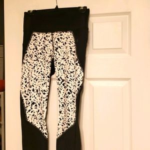 Athleta Crop Splatter Print Breathable Leggings